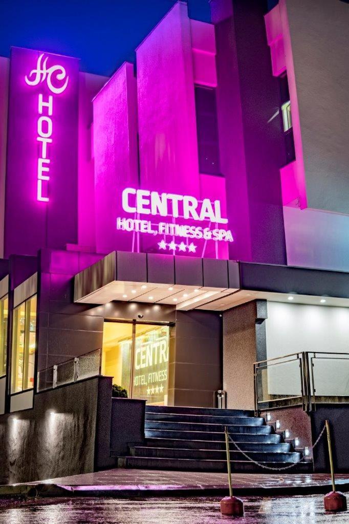 Central Hotel, Fitness and Spa