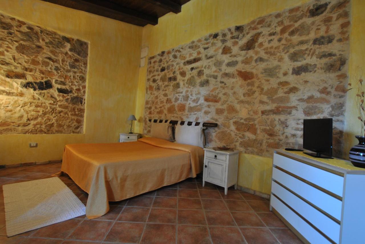 B&B Campanedda - B&B Predda Bianca - Bed and Breakfast Campanedda