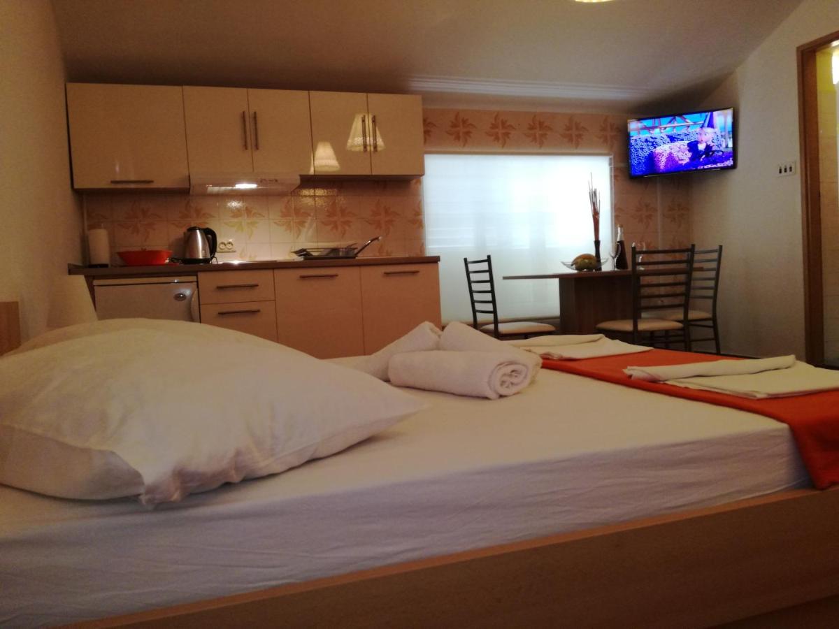 Studio Apartment with Sea View