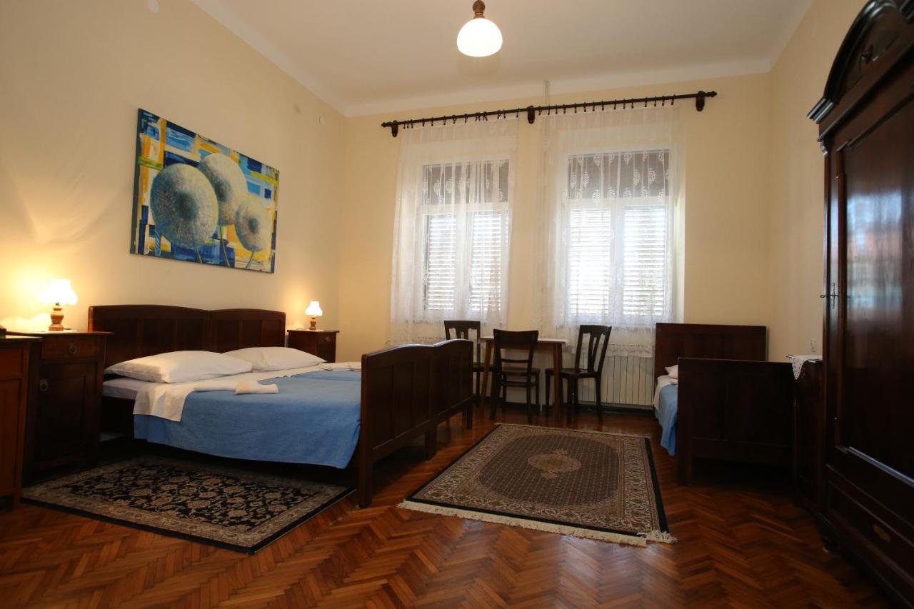 Driepersoonskamer met Eigen Badkamer