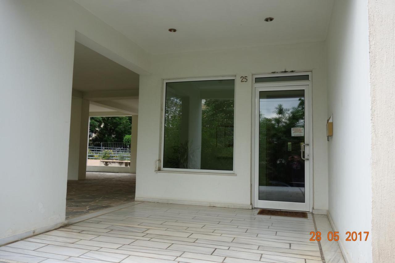 Apartamento con balcón