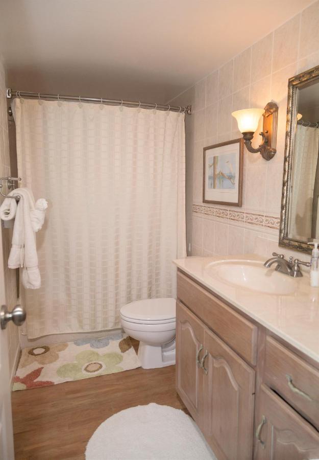 Three-Bedroom Apartment - Oceanfront - Unit #401