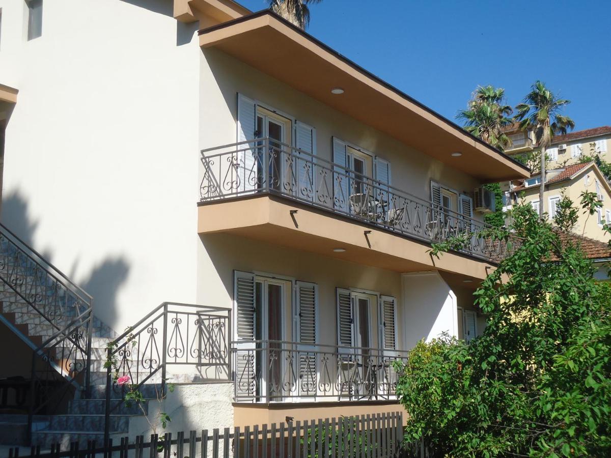 B&B Herceg Novi - Apartments Forte Mare - Bed and Breakfast Herceg Novi