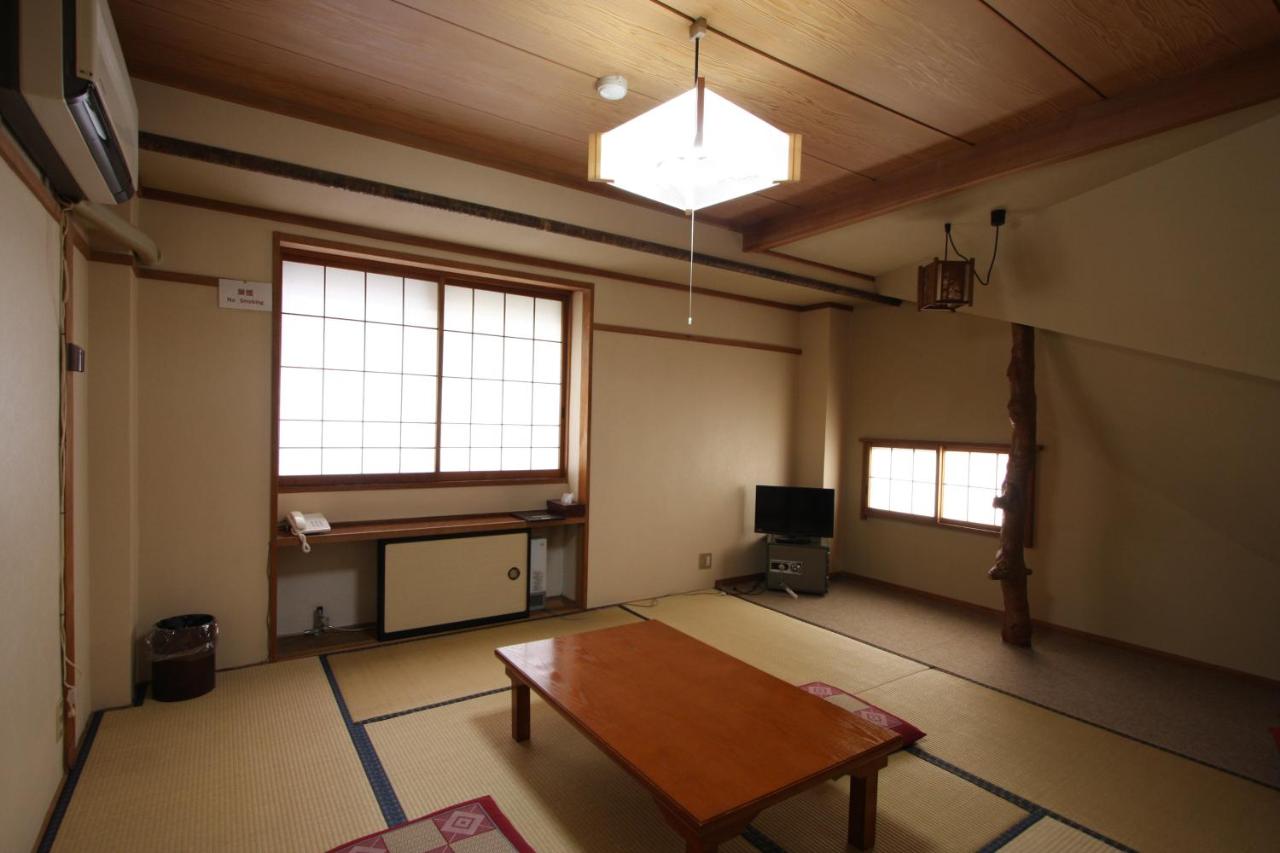Japanese-Style Quadruple Room with Shared Bathoom