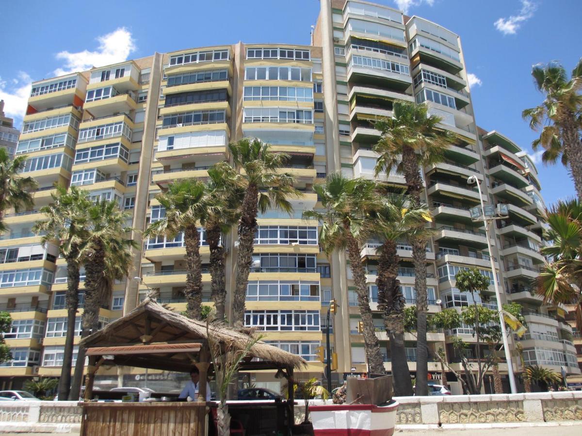 Rentcostadelsol Malagueta Miramar - B&B Málaga