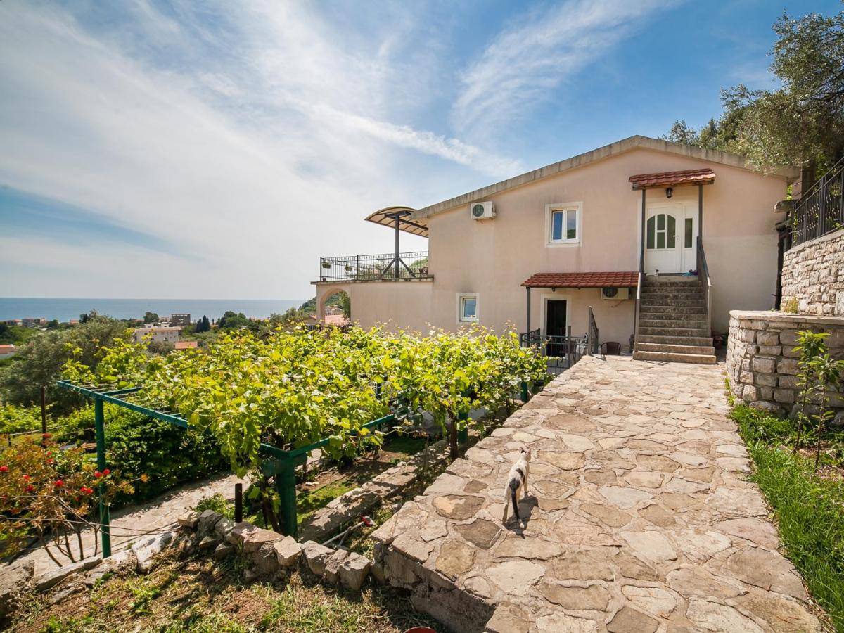 Double Room with Balcony and Sea View