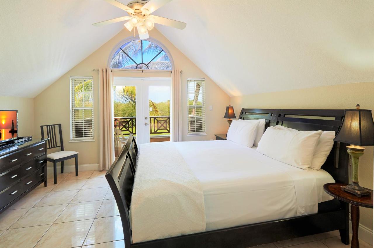 King Room with Balcony