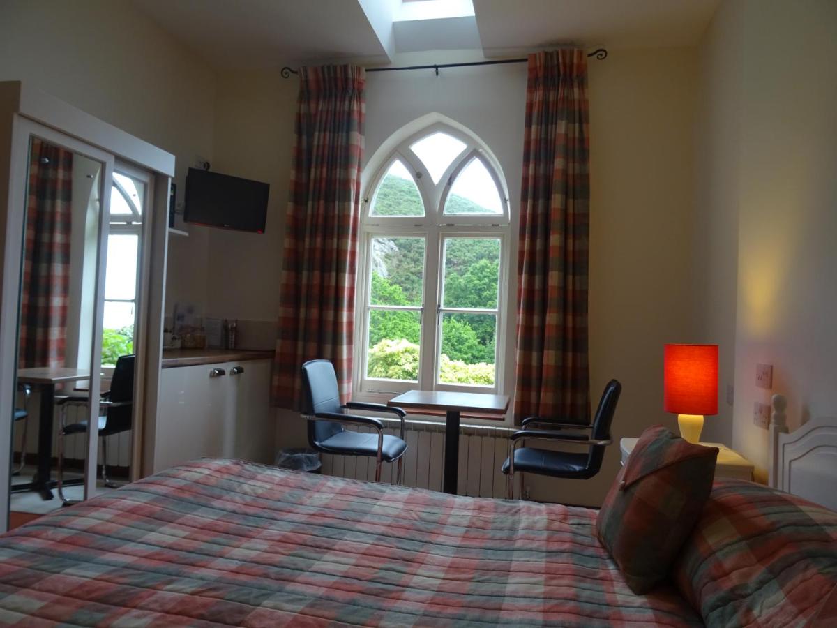 Self Catering Double, Room only