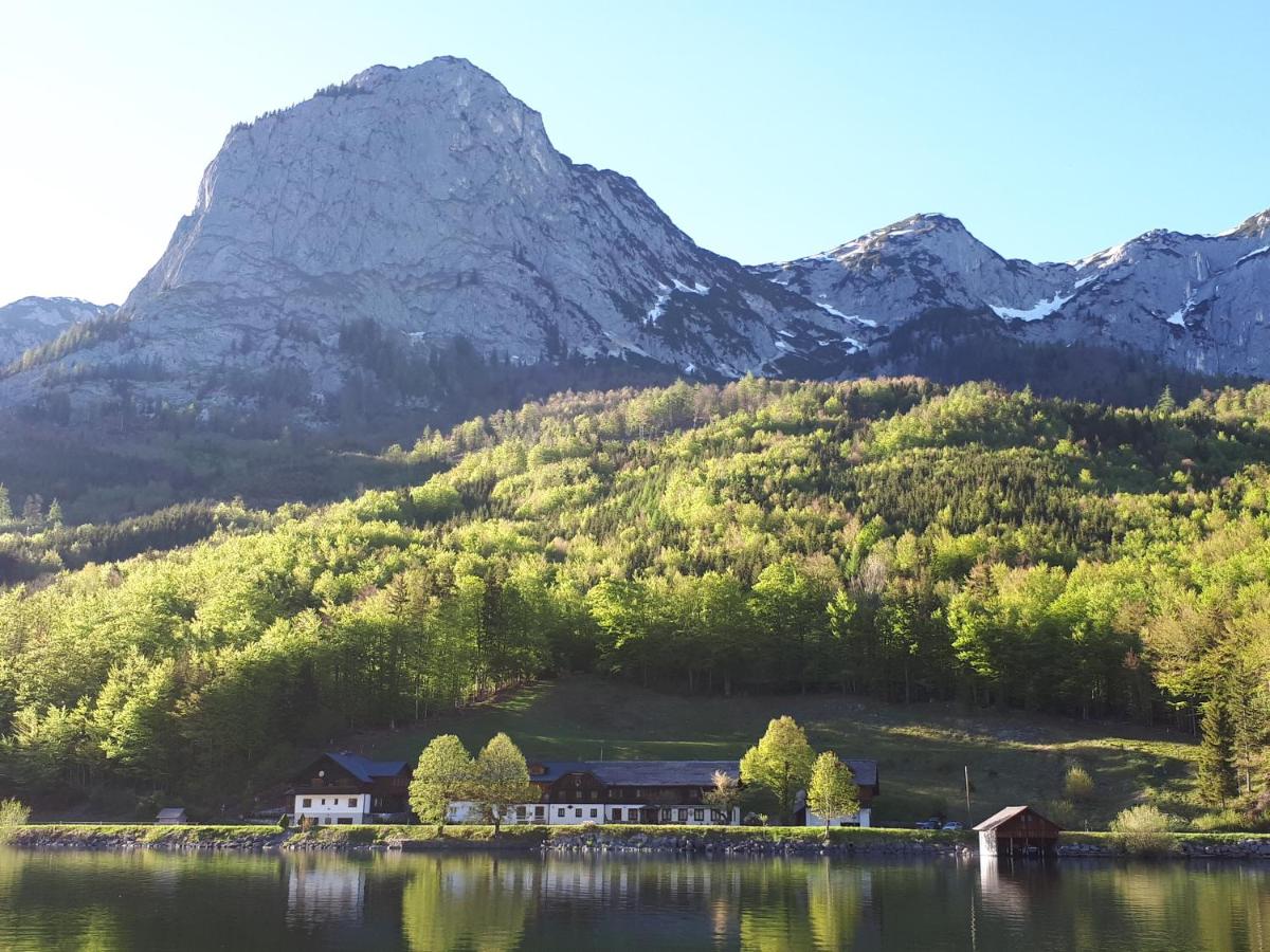 B&B Grundlsee - Pension Ladner - Bed and Breakfast Grundlsee