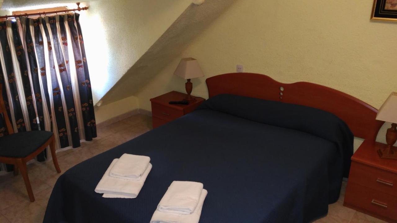 Double or Twin Room with Shared Bathroom
