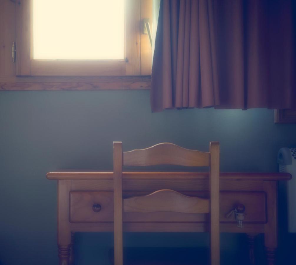 Basic Triple Room