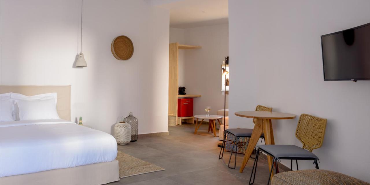 Suite Executive con piscina privada pequeña climatizada y vistas a la caldera
