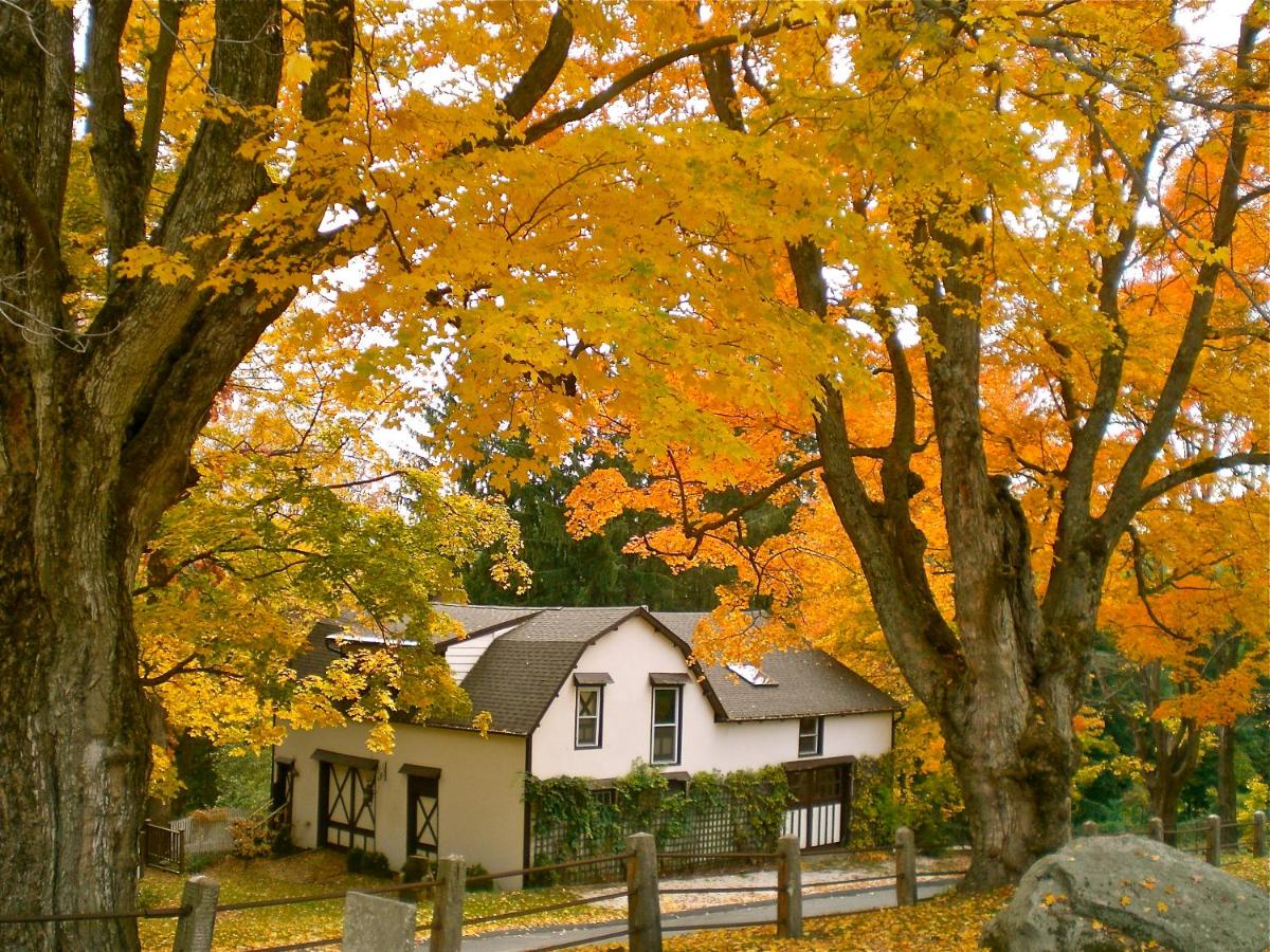 Whistler's Inn - B&B Lenox