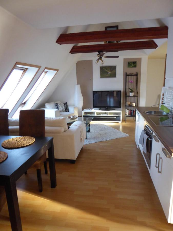 Ostseeferienwohnung Storchennest - Chambres d’hôtes Dassow