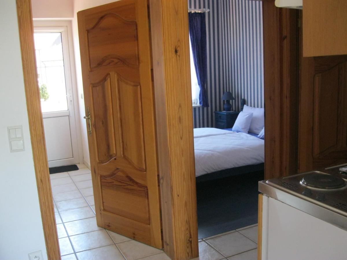 Two-Room Apartment with Terrace (2 Adults)