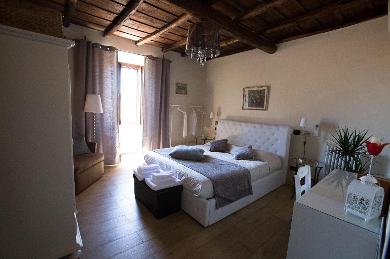 B&B Bracciano - La finestra sul borgo - Bed and Breakfast Bracciano