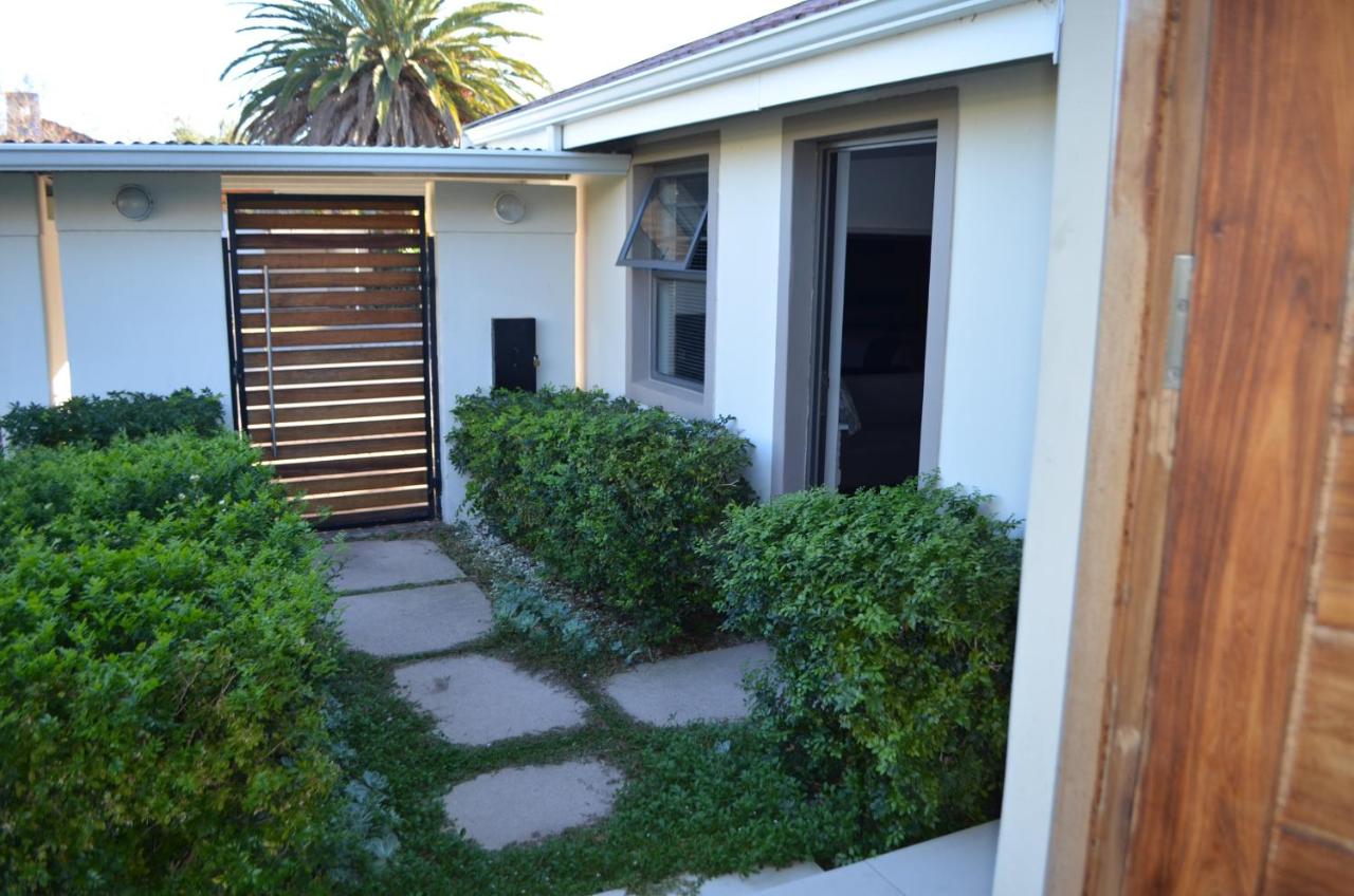 Two Vines Romantic Guest Studio - B&B Stellenbosch