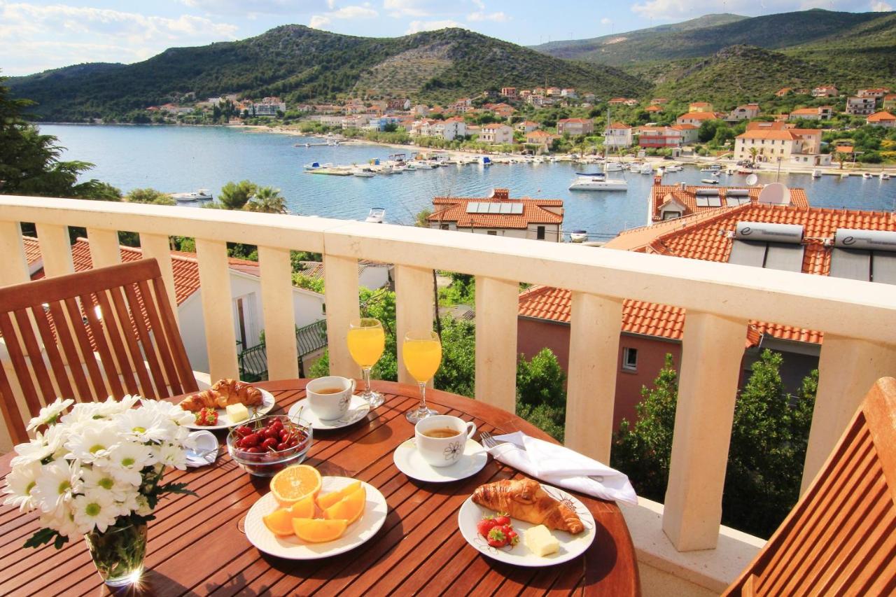 Villa Vrbat - B&B Seget Vranjica