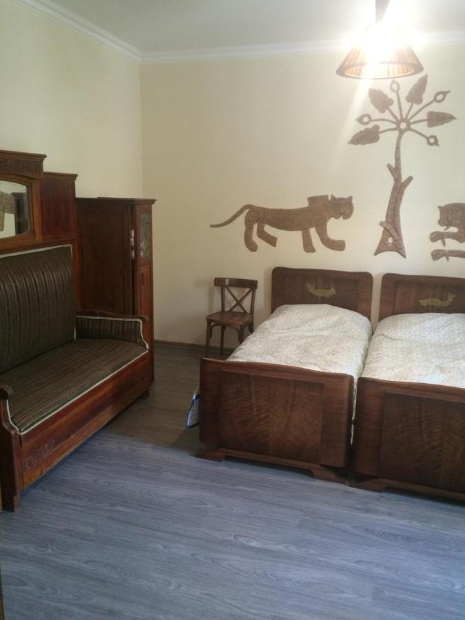 Tweepersoonskamer met 2 Aparte Bedden