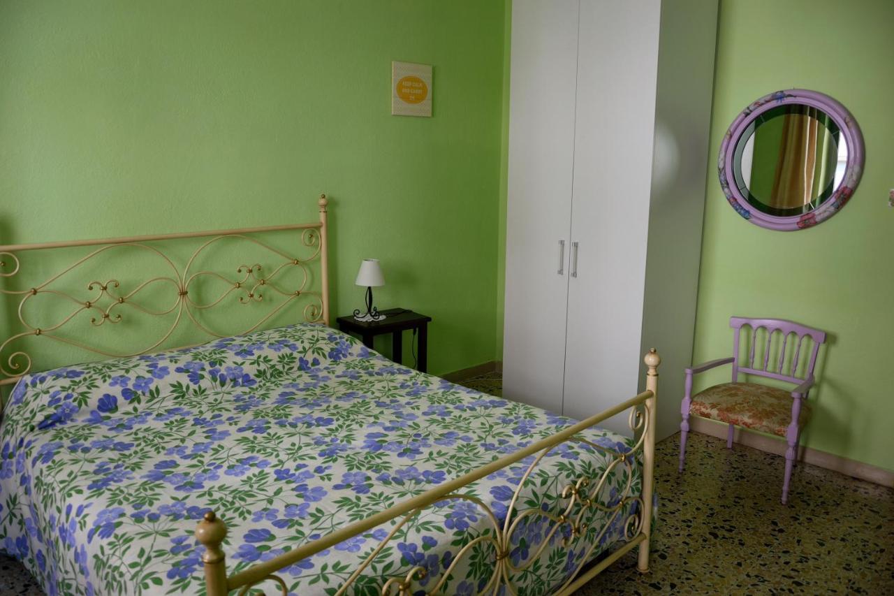 B&B Assemini - B&B Maria Montis - Bed and Breakfast Assemini