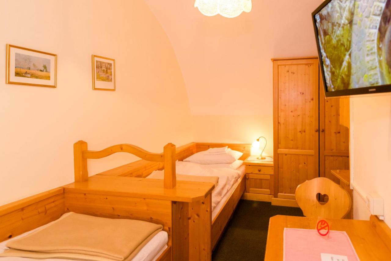 Petite Chambre Lits Jumeaux