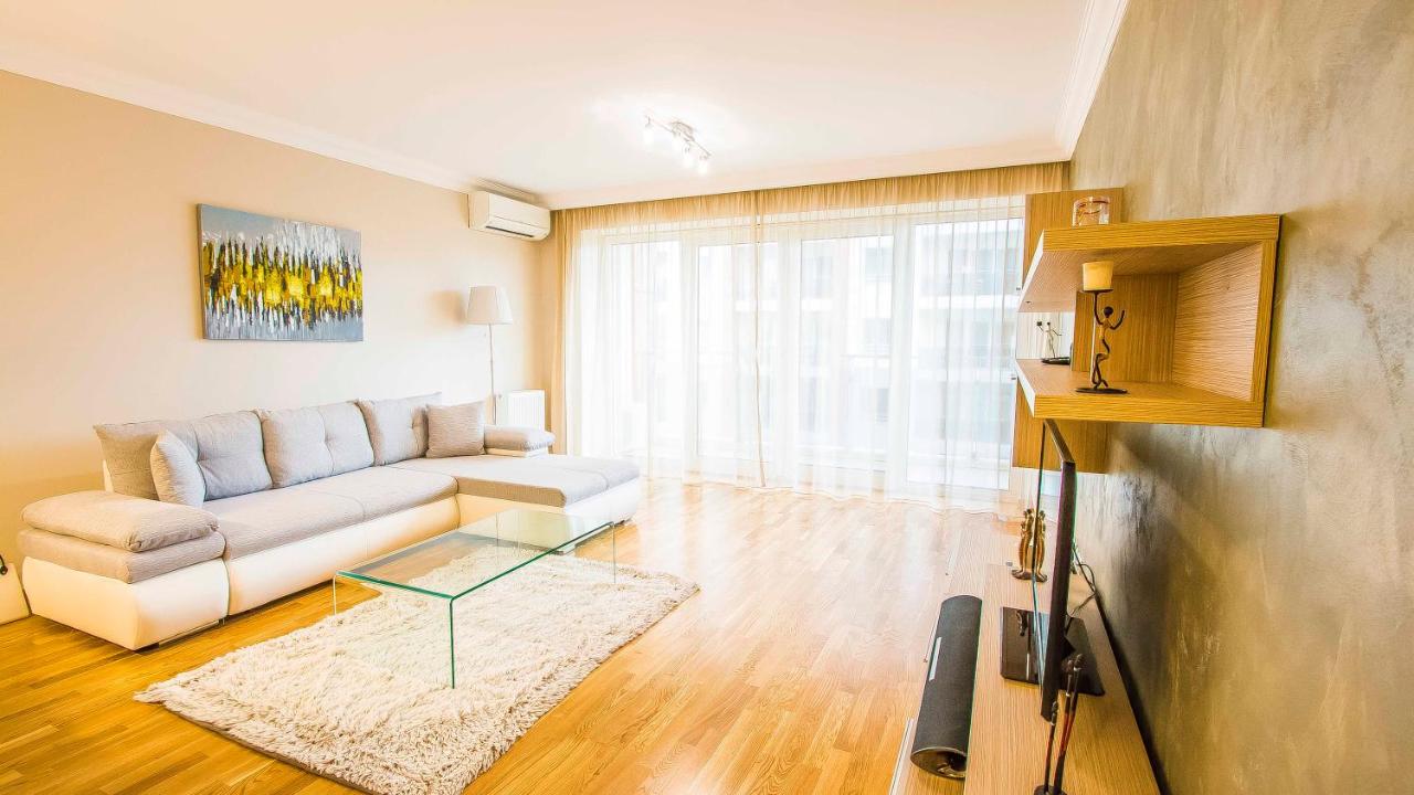 B&B Bucharest - Luxury Apartment Bucharest Mall area - Bed and Breakfast Bucharest