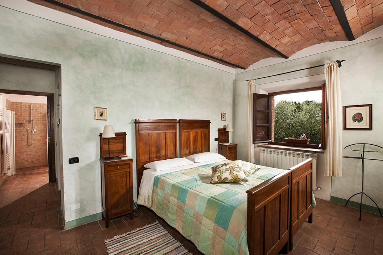 One-Bedroom Apartment with Garden View
