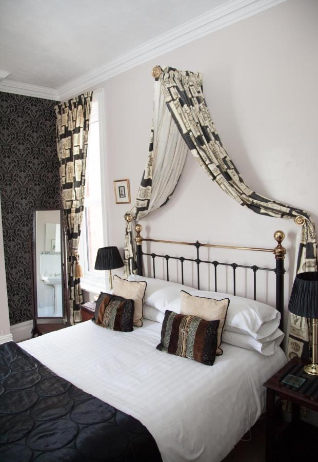Double Room with Side Sea View