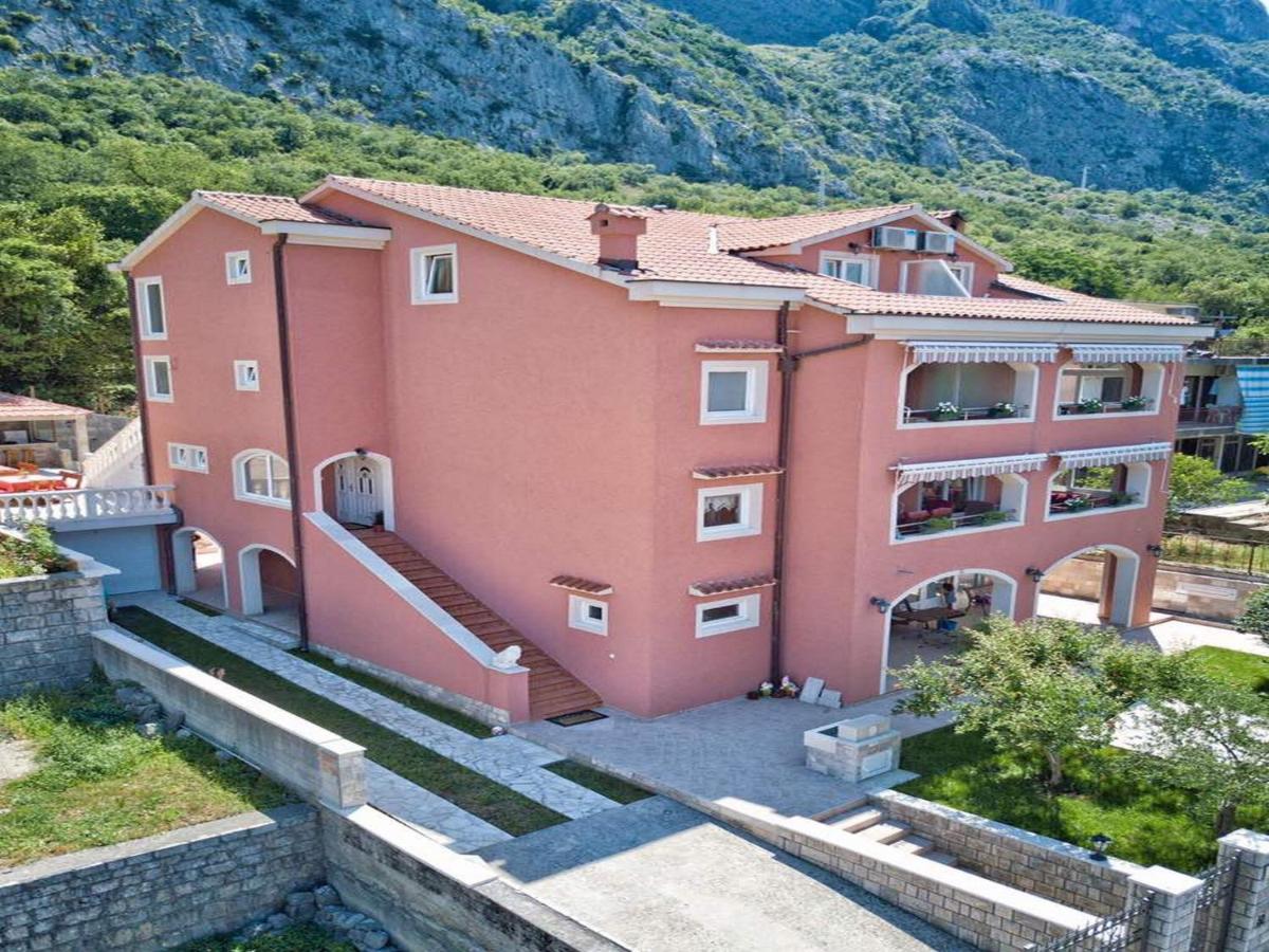 B&B Kotor - Apartments Radonjić - Bed and Breakfast Kotor