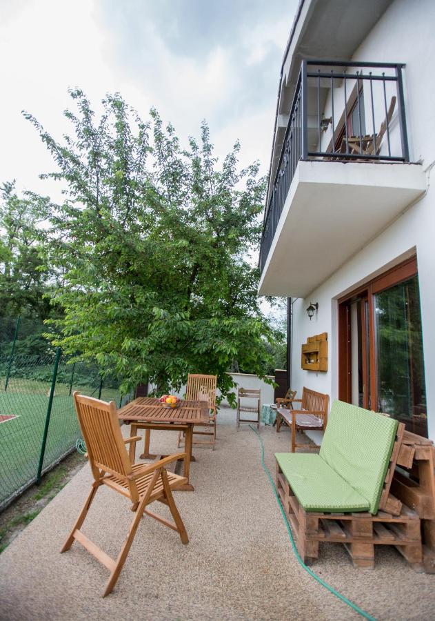 Penzión Walter - Bed and Breakfast Veľké Úľany