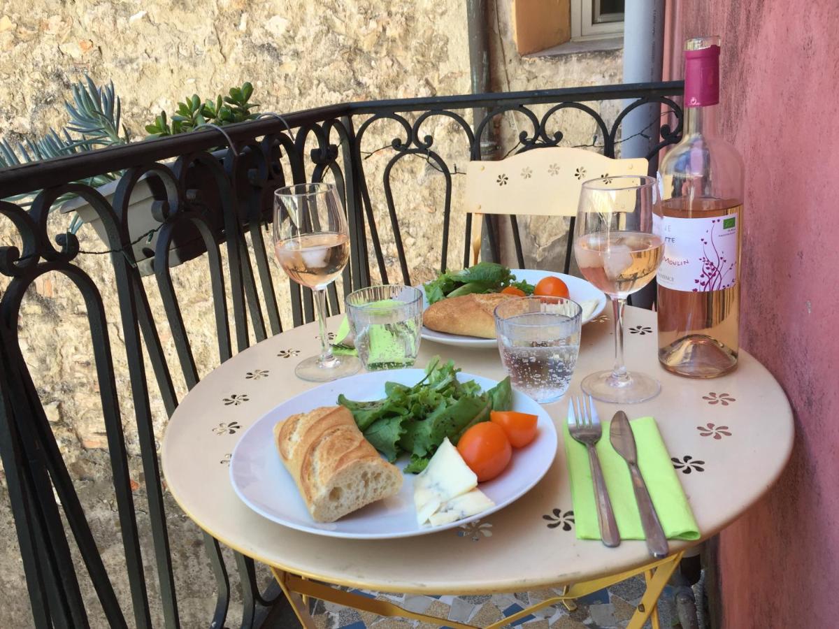 Historic Old Town Apartment - B&B Niza