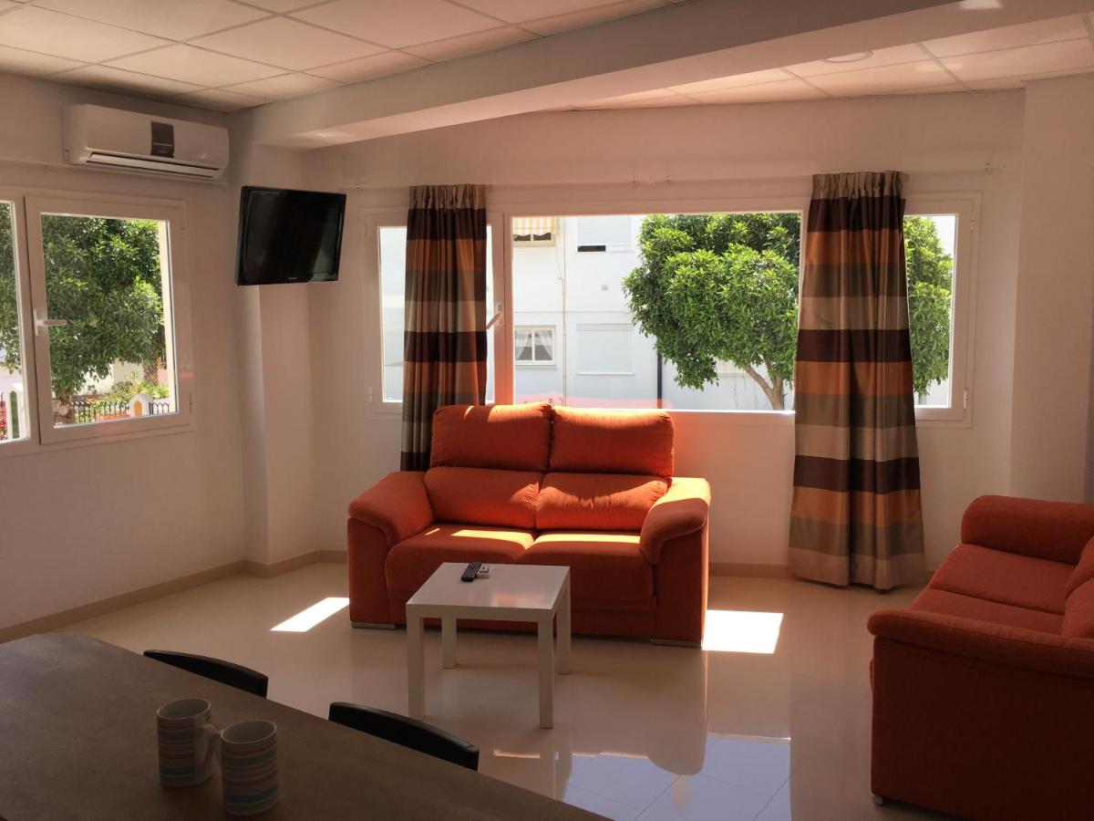 B&B Torremolinos - Apartamentos Carmen Teresa - Bed and Breakfast Torremolinos