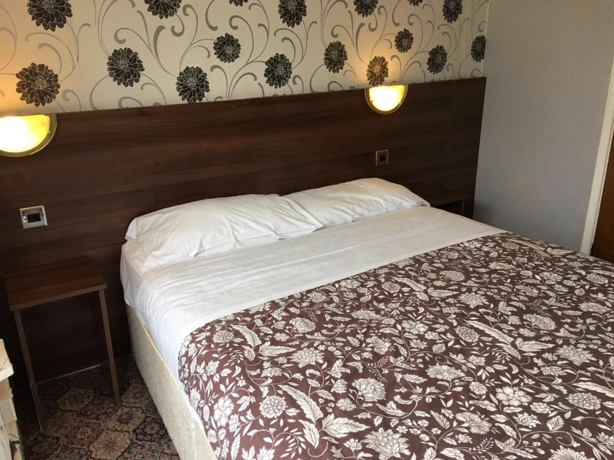 Double Room with ensuite
