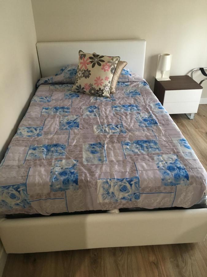 Camera Singola con Bagno Privato