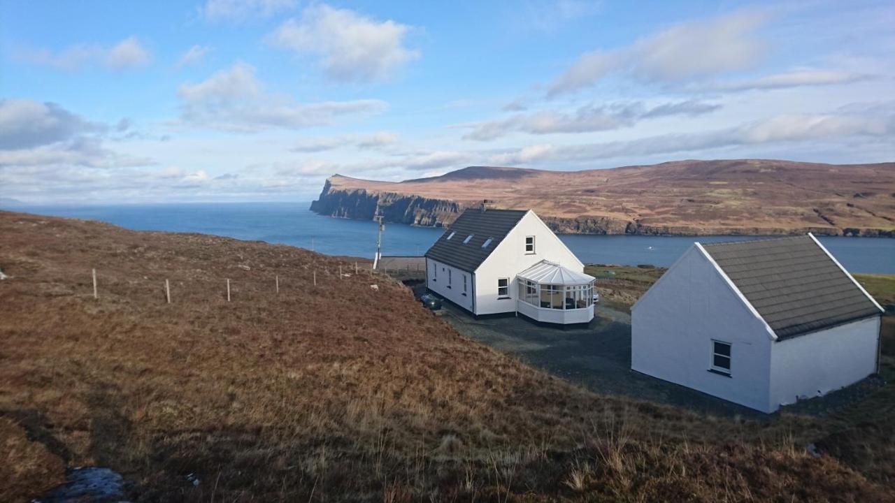 B&B Milovaig - Waterfall View - Bed and Breakfast Milovaig