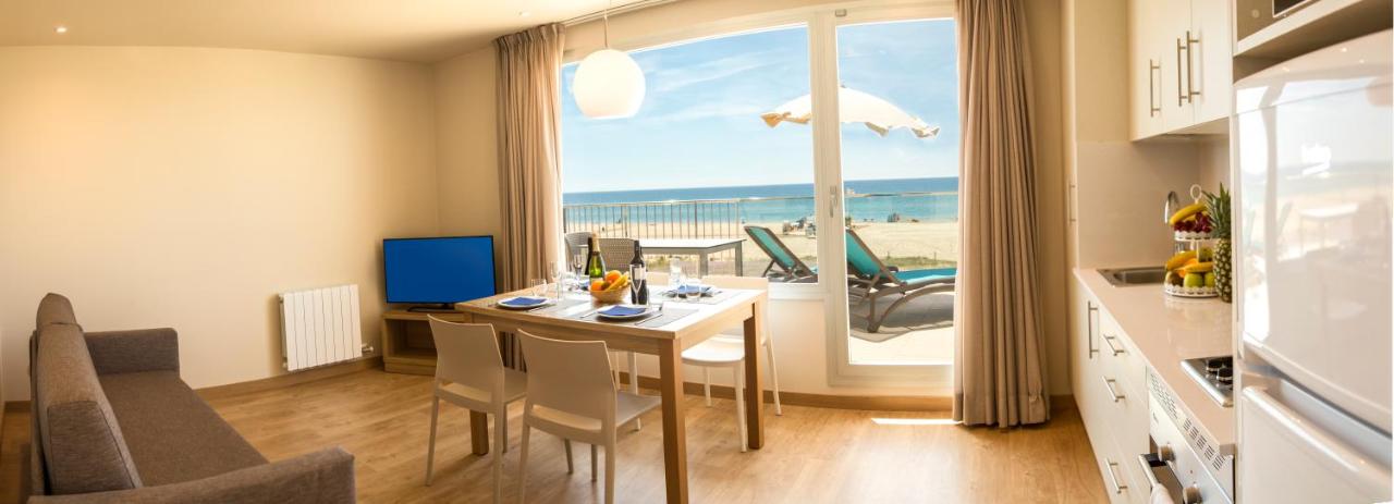 B&B Castelldefels - Apartamentos Voramar - Bed and Breakfast Castelldefels