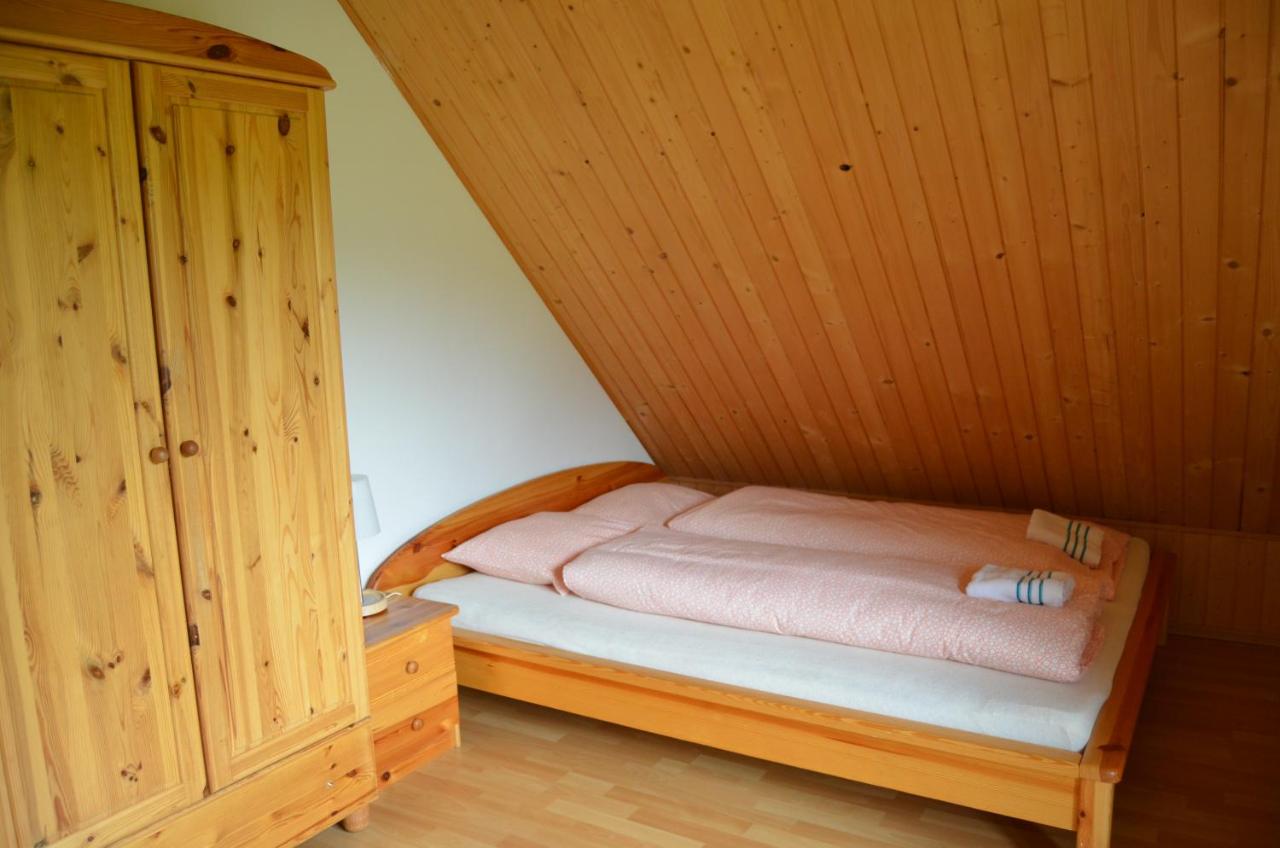 Vierbettzimmer mit Gemeinschaftsbad