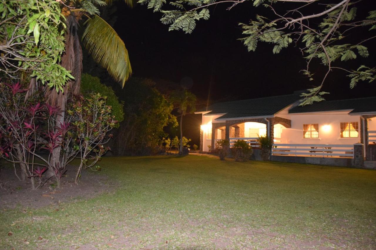 One Hamilton Place - Emerald - B&B