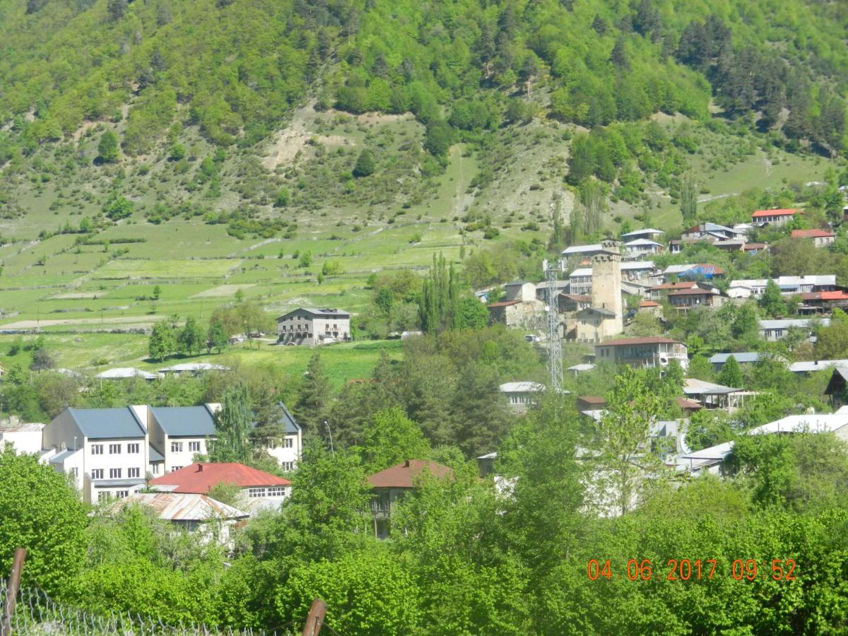 Guest house Katia - B&B Mestia