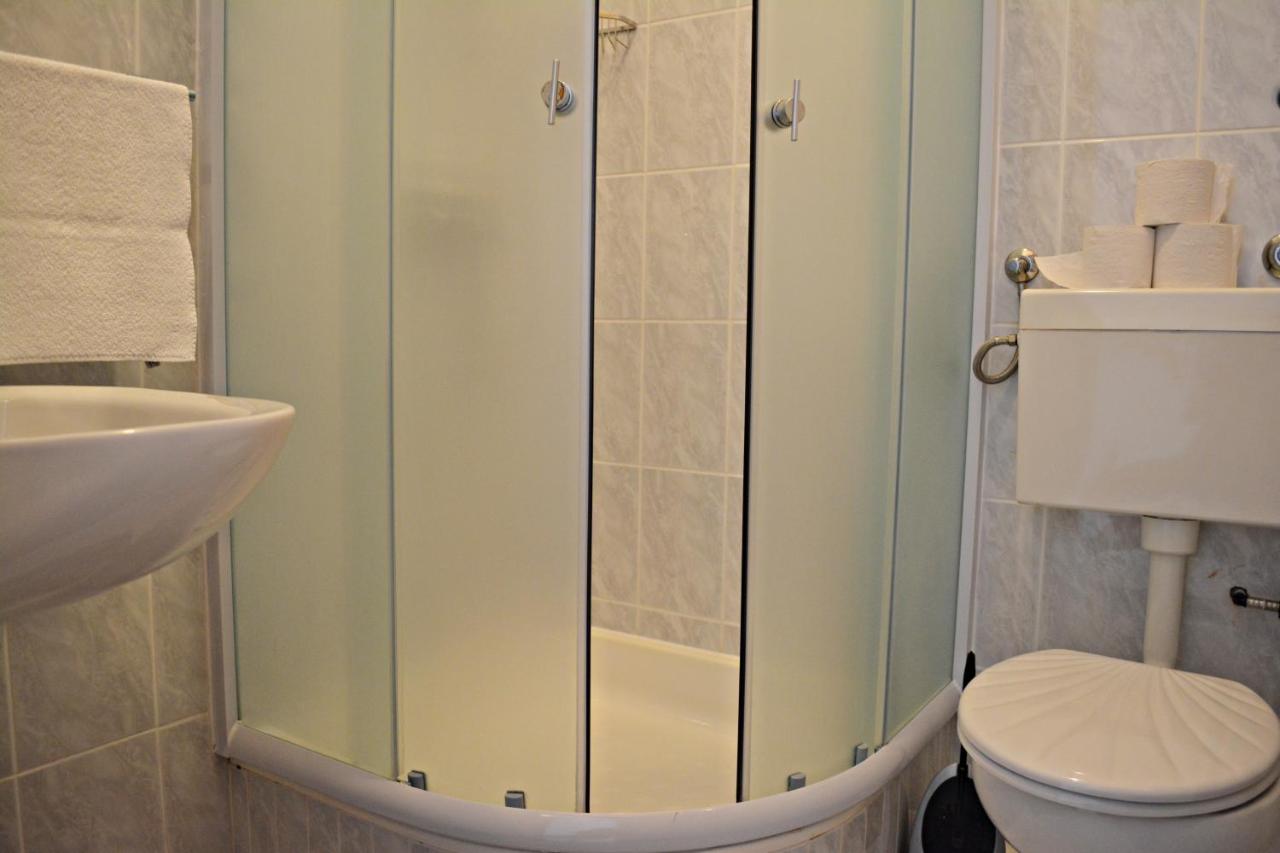 Apartment mit Terrasse