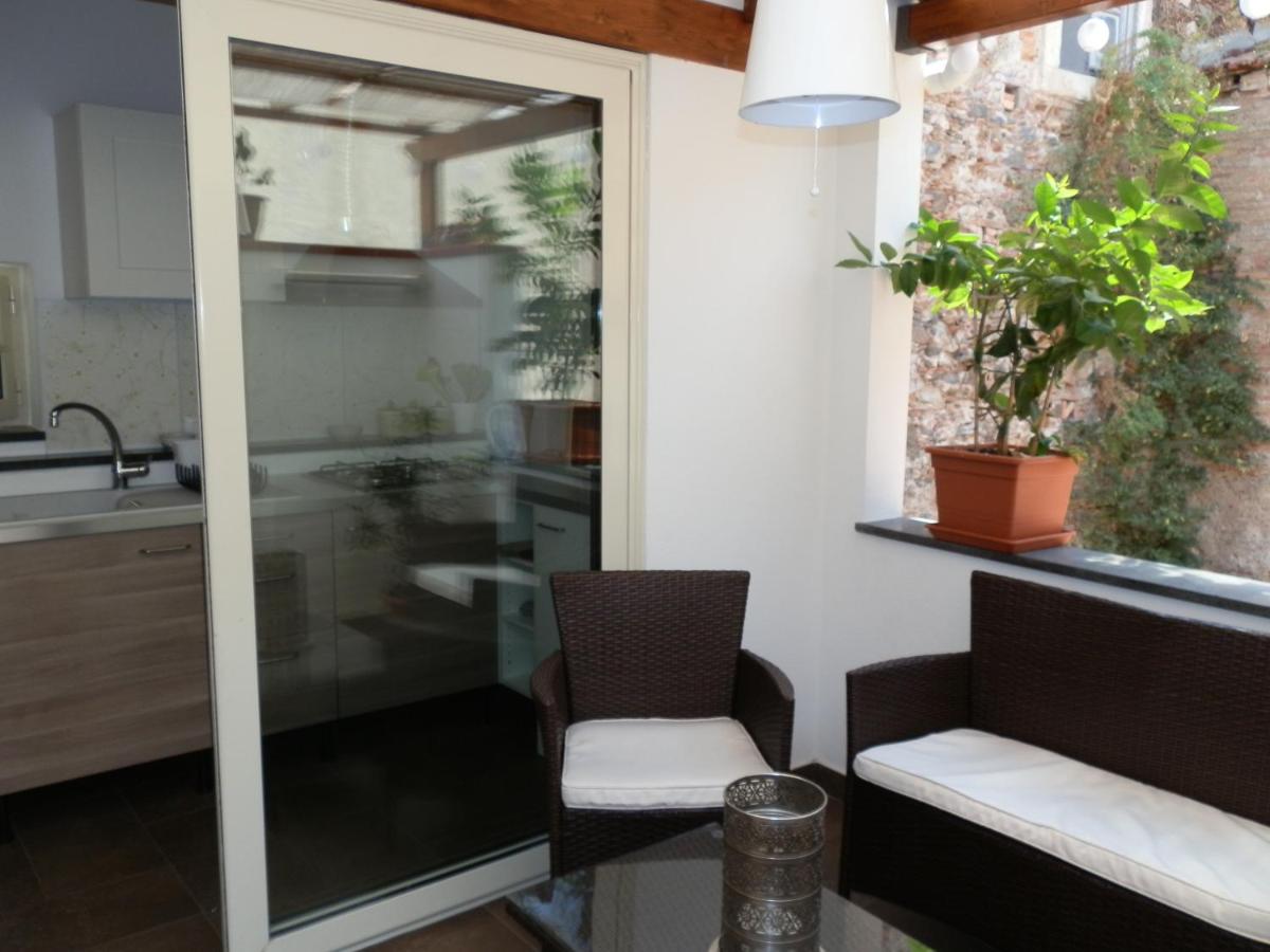 One-Bedroom Apartment - Annex