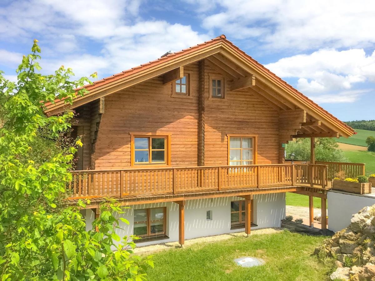 Chalet am Bach - Bed and Breakfast Bad Birnbach
