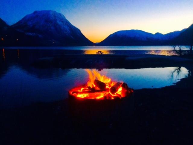 Kjøsnes Feriehytter - B&B Skei