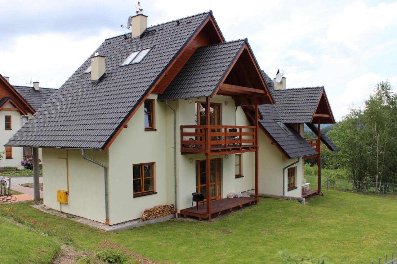 "Apartament Familijny" na osiedlu "Apartamenty pod Śnieżką" - B&B Karpacz