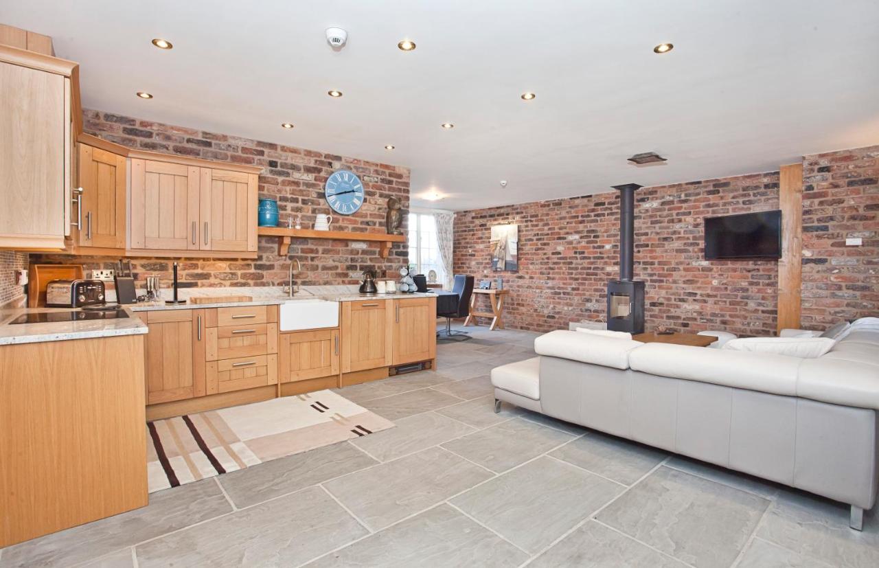 B&B York - City Apartments - Holtby Grange Cottages - Bed and Breakfast York