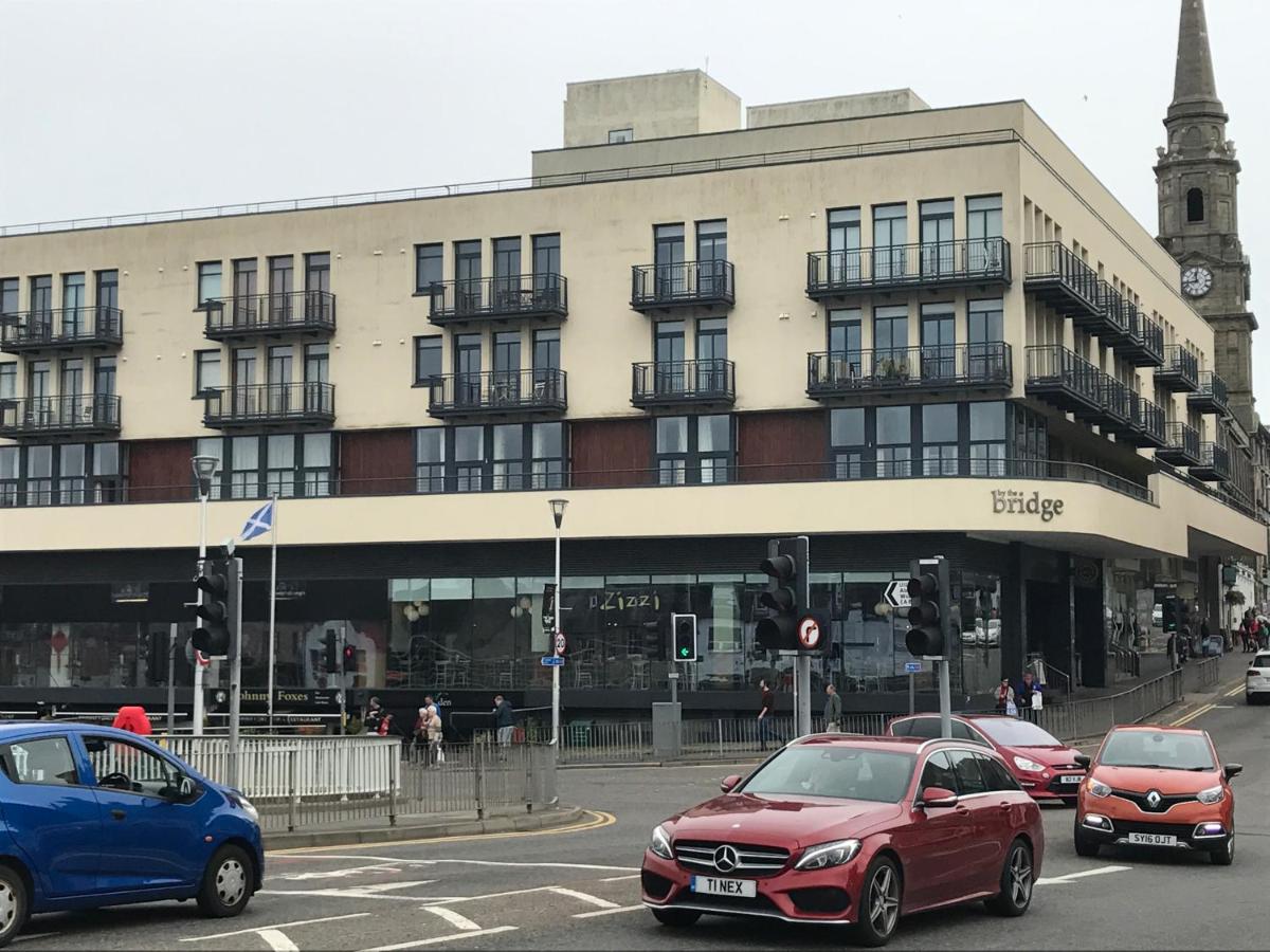 Apartment 306 By the Bridge - Bed and Breakfast Inverness