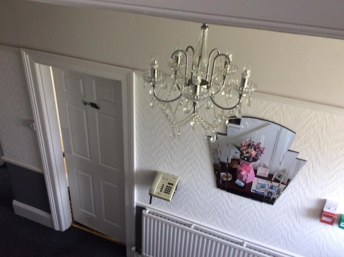 Alma Lodge Guest House - B&B Plymouth