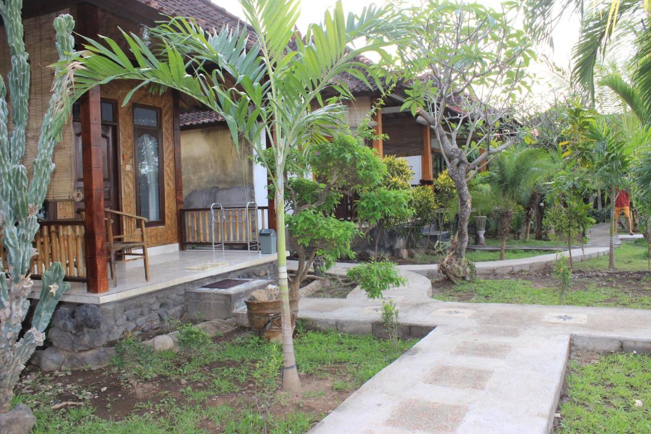 COCONUT BEACH BUNGALOWs & WARUNG - B&B