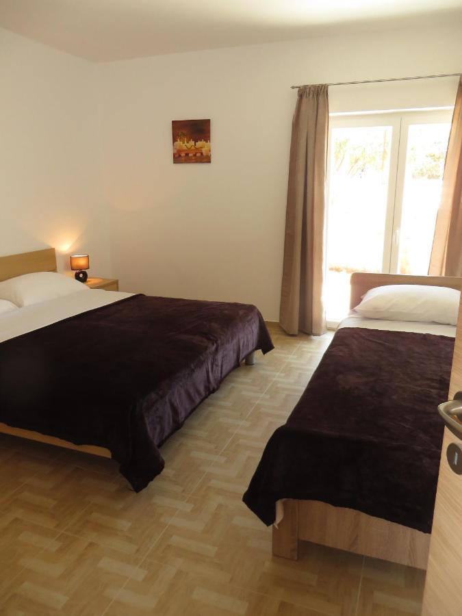 One-Bedroom Apartment with Balcony - Ground Floor