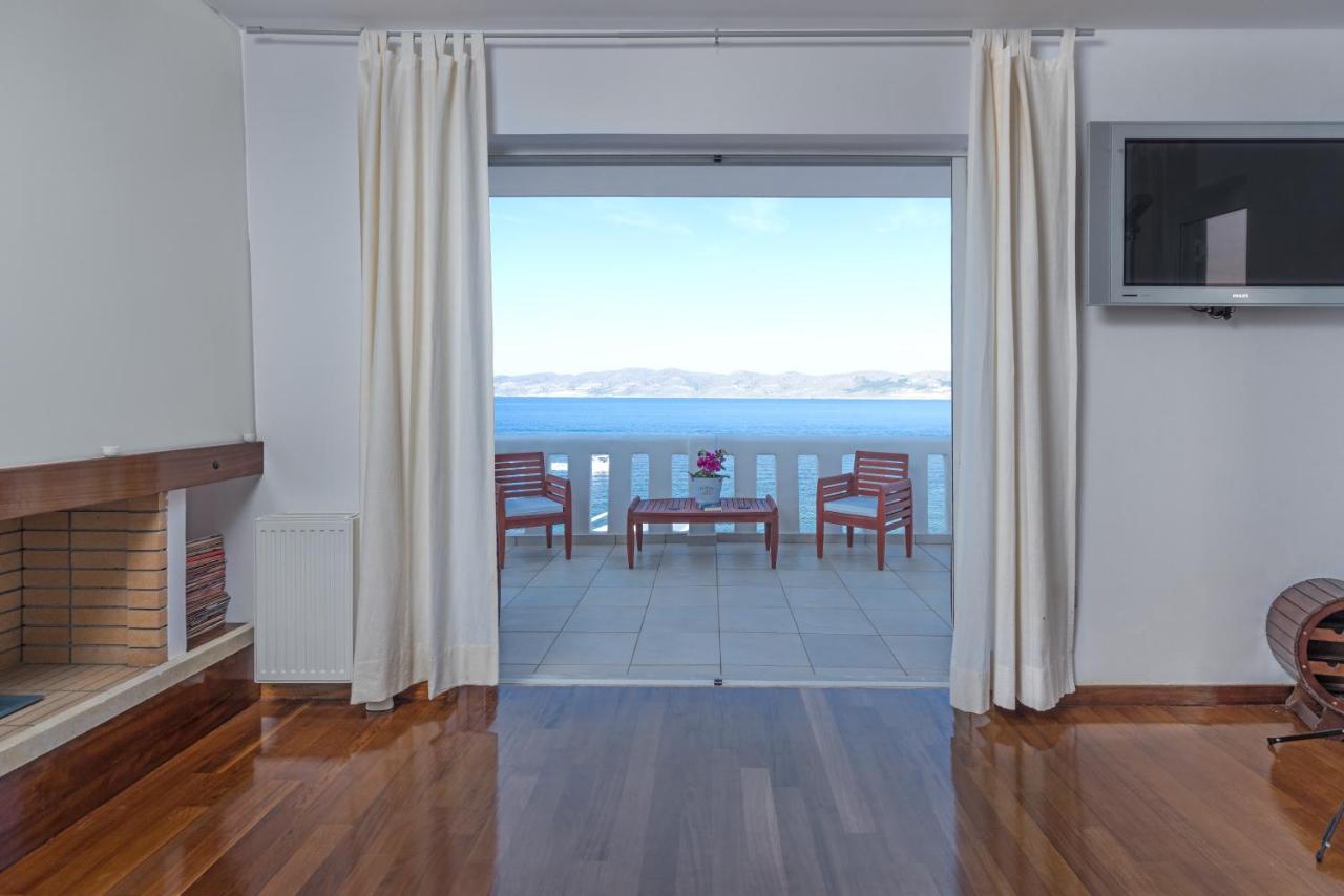 Cape Villa at Sounio - B&B
